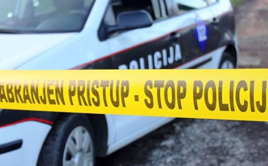 Teška tragedija u BiH: Jedna osoba poginula, četvero povrijeđenih